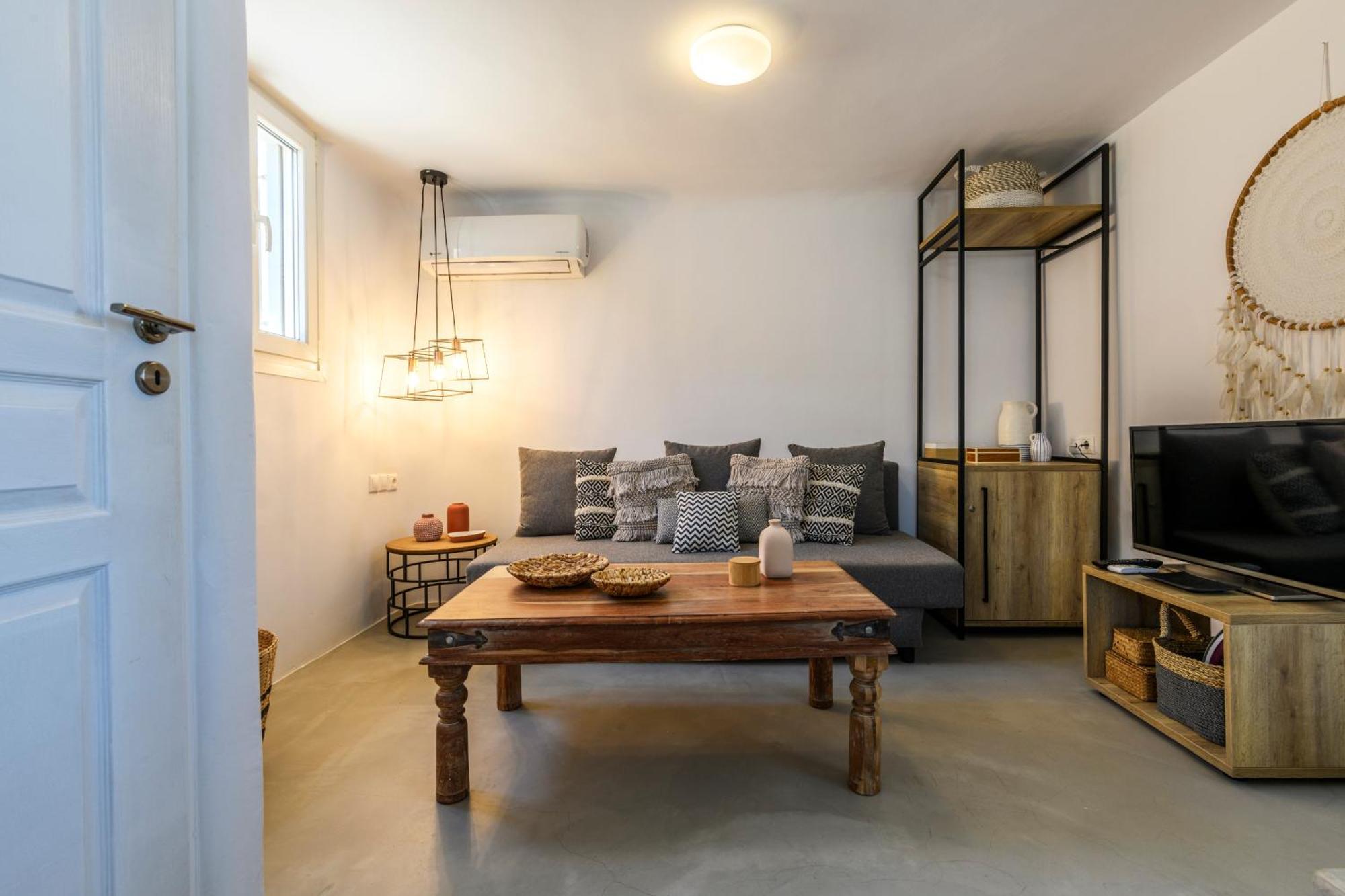 Mykonos & Villa Merchia Beach