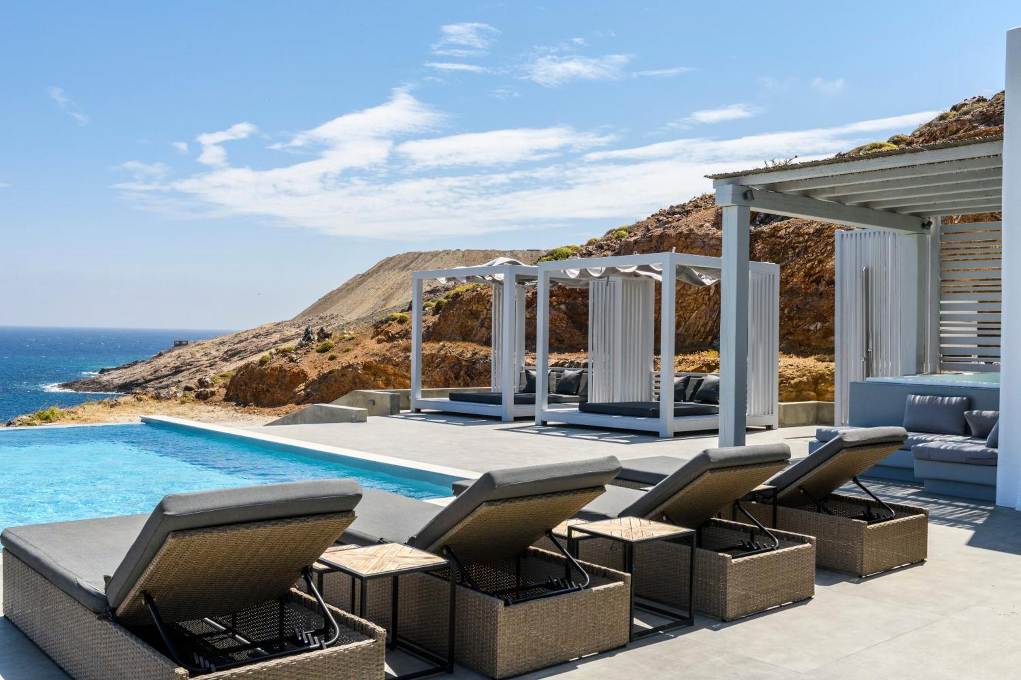 Mykonos & Villa Merchia Beach