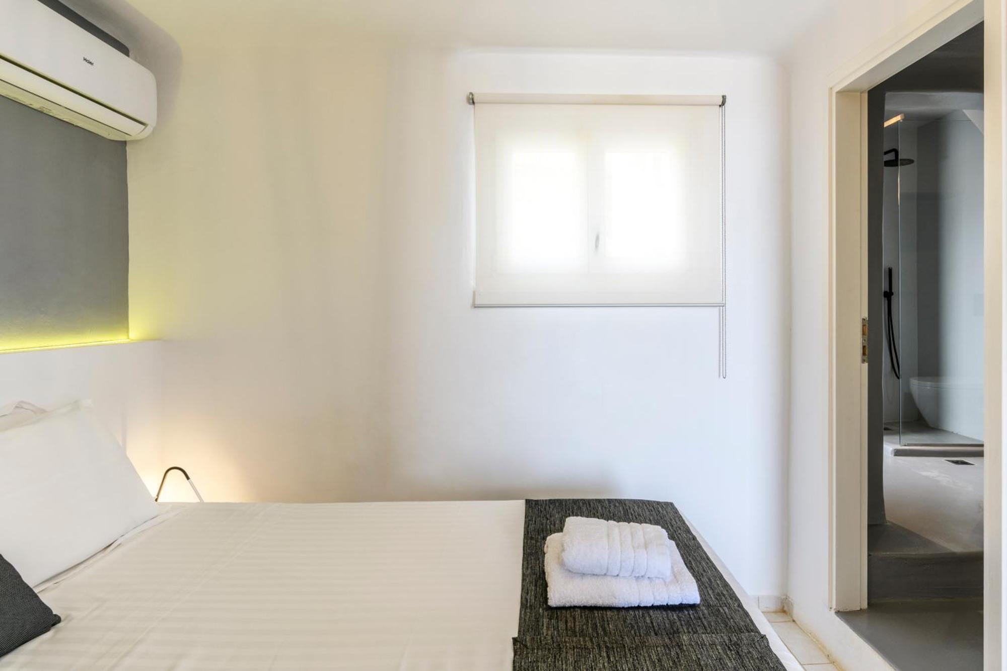 Villa Mykonos & Merchia Beach