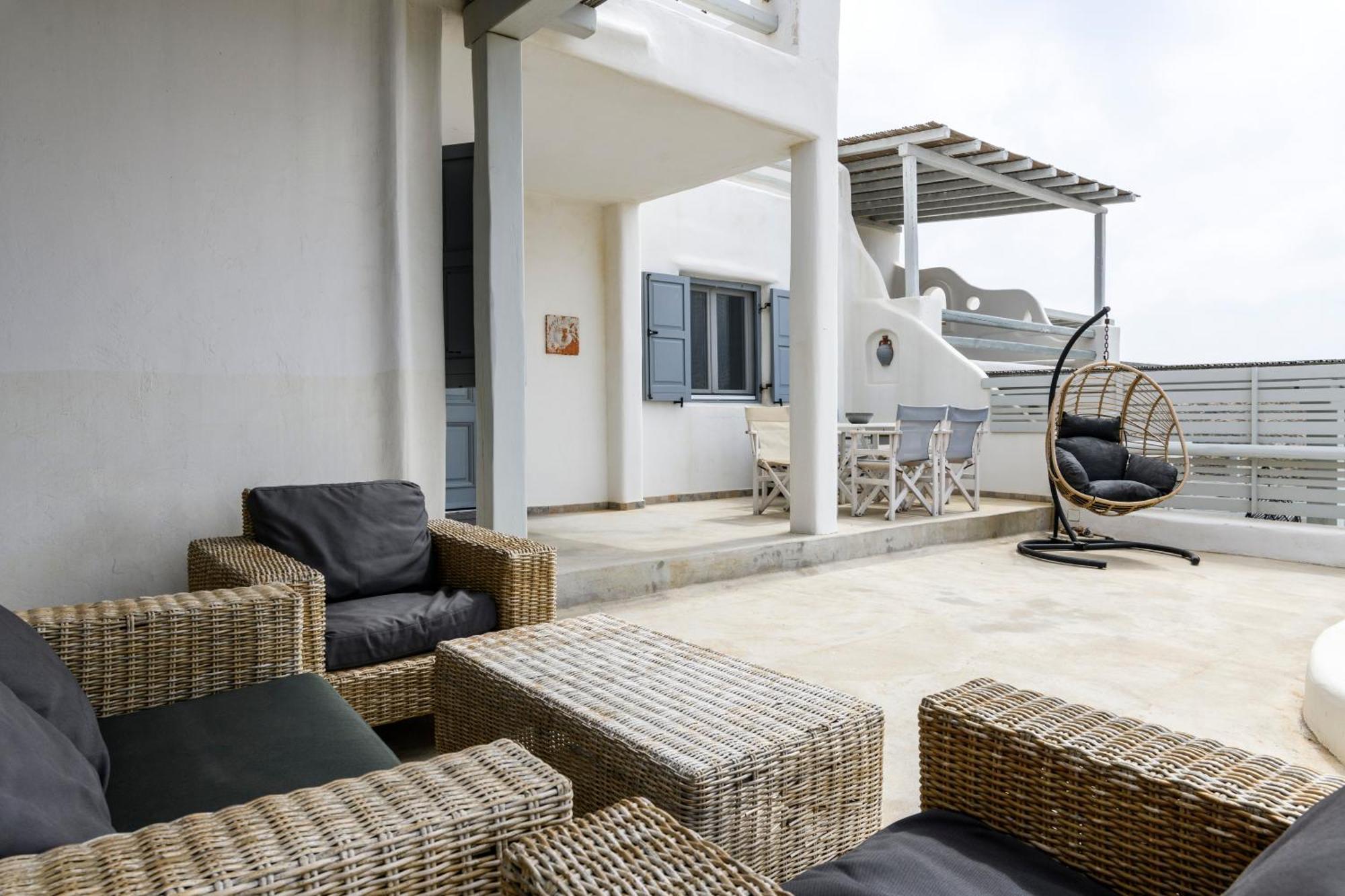 Mykonos & * Merchia Beach