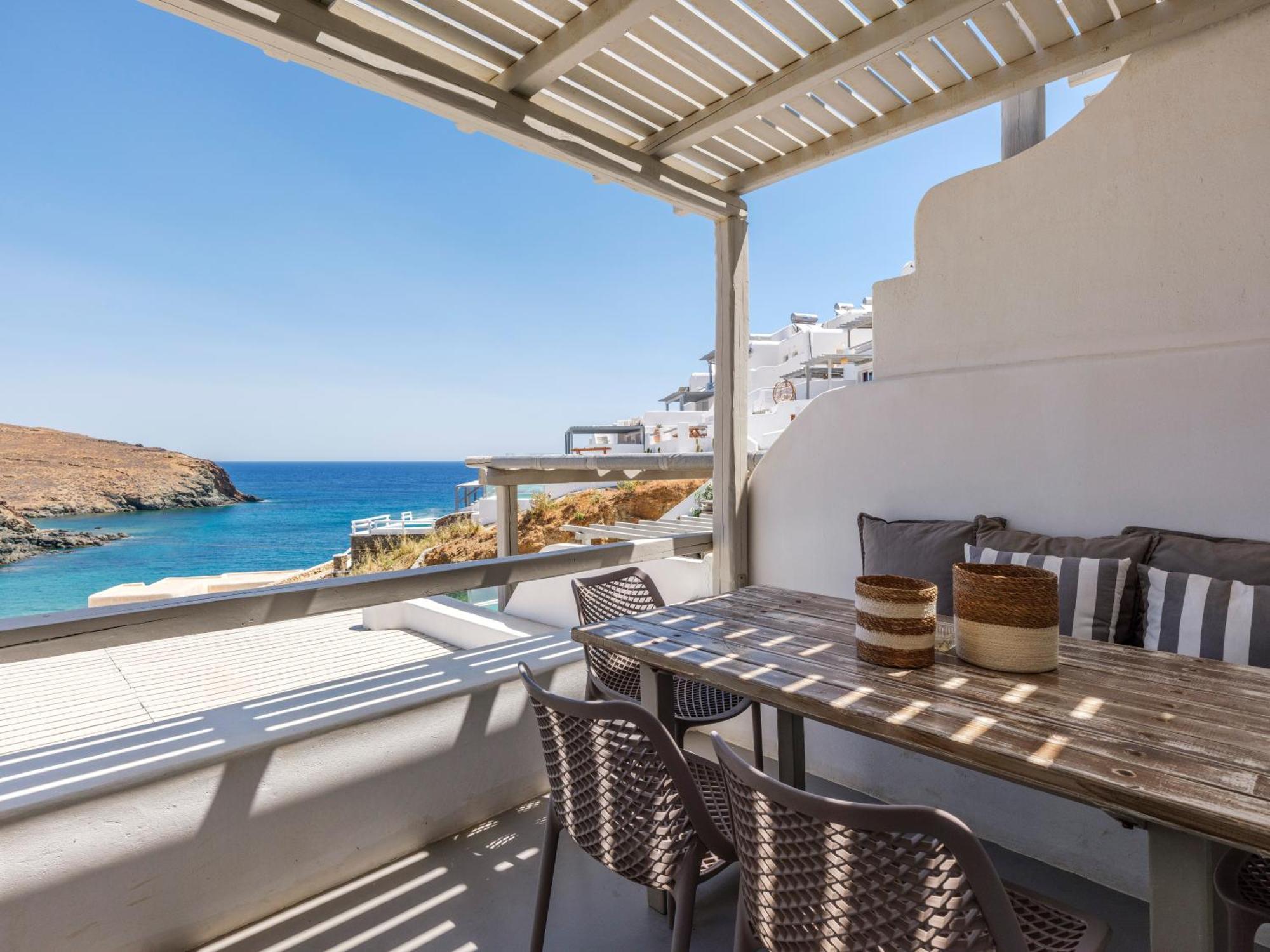 Villa Mykonos & Merchia Beach
